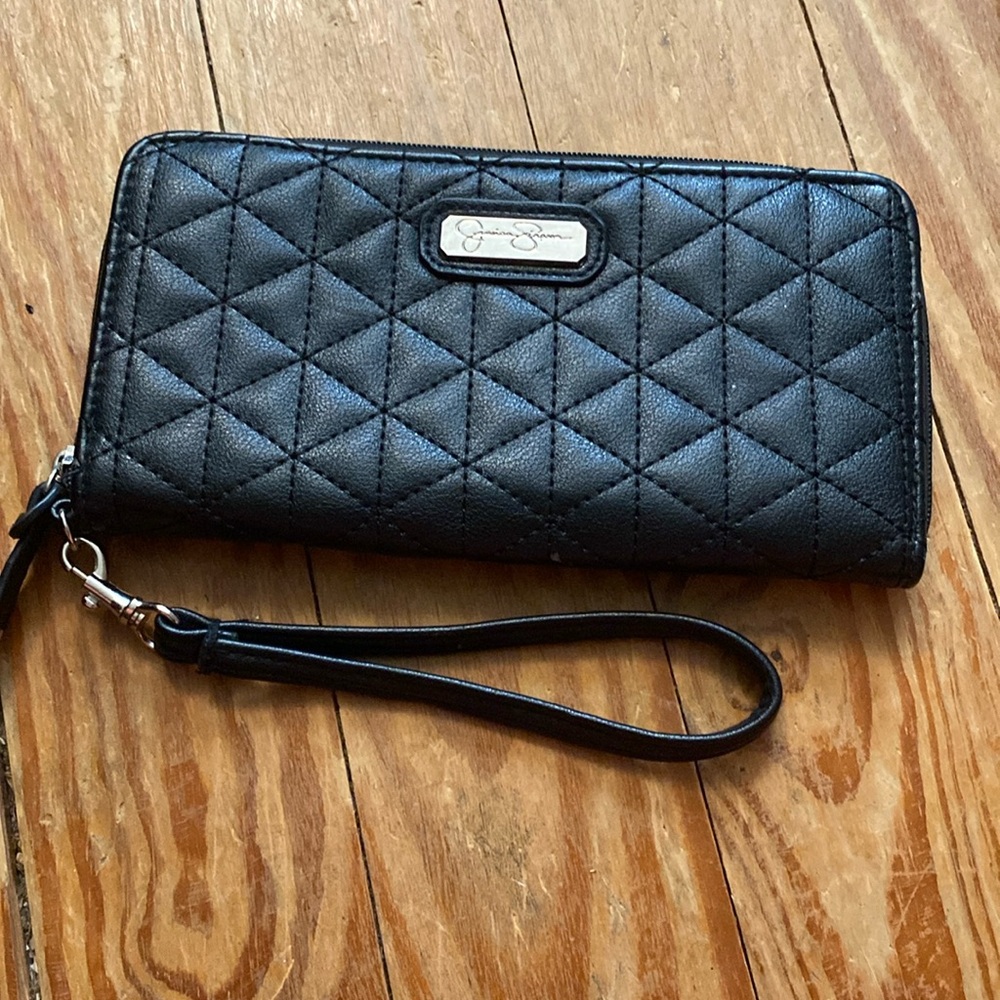 Jessica Simpson wristlet